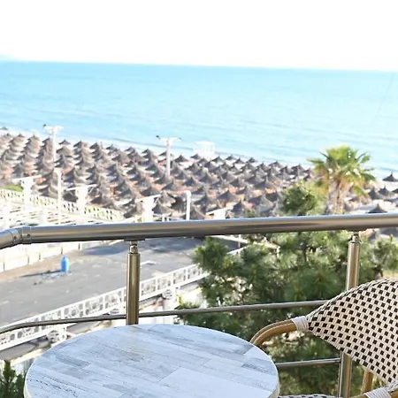 Oxinn ホテル Kryemëdhej