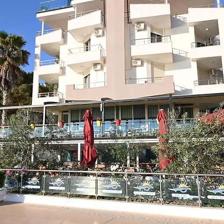 Hotel Oxinn Kryemëdhej