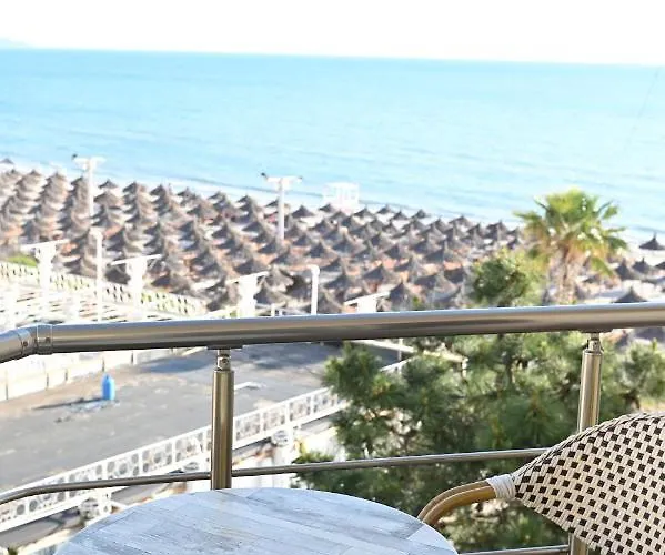 Oxinn Hotel Kryemëdhej